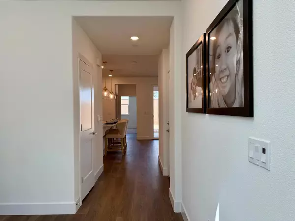 Roseville, CA 95747,10084 Pixley CT