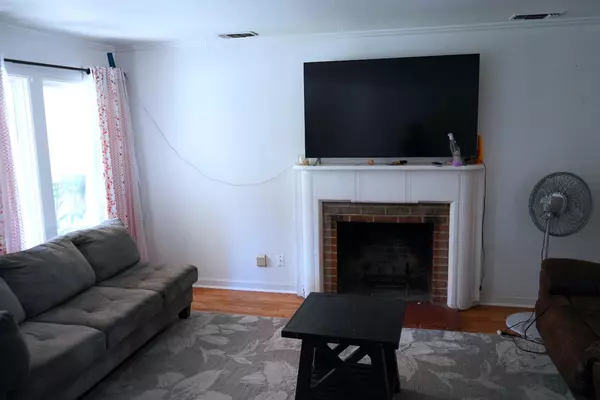 Sacramento, CA 95821,4205 Lyle ST