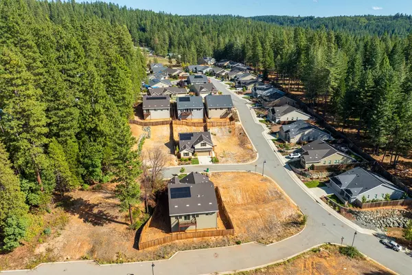 Grass Valley, CA 95945,614 Cold Spring CT