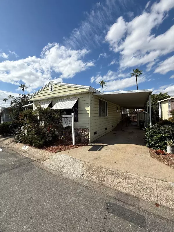 Sacramento, CA 95826,8181 Folsom BLVD