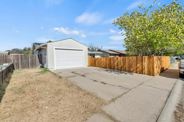 Olivehurst, CA 95961,1539 Karen WAY