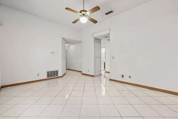 Sacramento, CA 95823,4245 Valley Hi DR