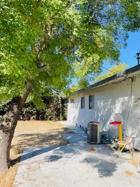 Stockton, CA 95207,436 Morro LN