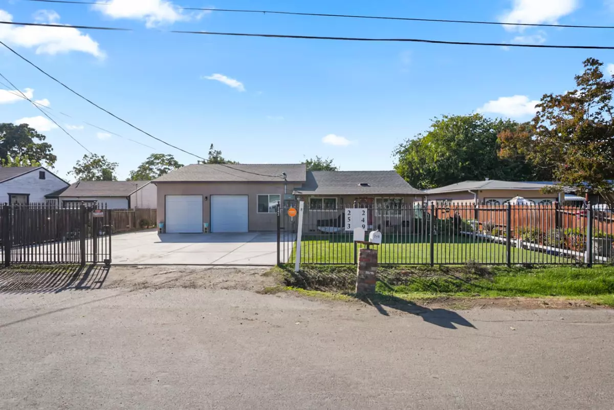 Stockton, CA 95215,243 S Carroll AVE