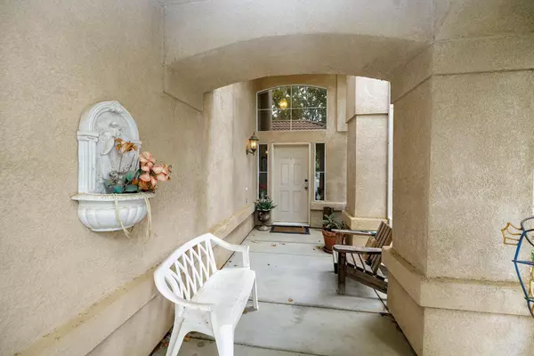 Gustine, CA 95322,1612 Via Colabria