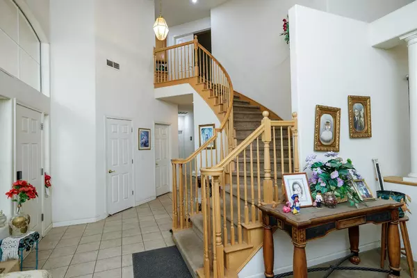 Gustine, CA 95322,1612 Via Colabria