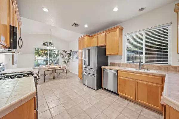 Lincoln, CA 95648,249 Mariner CIR
