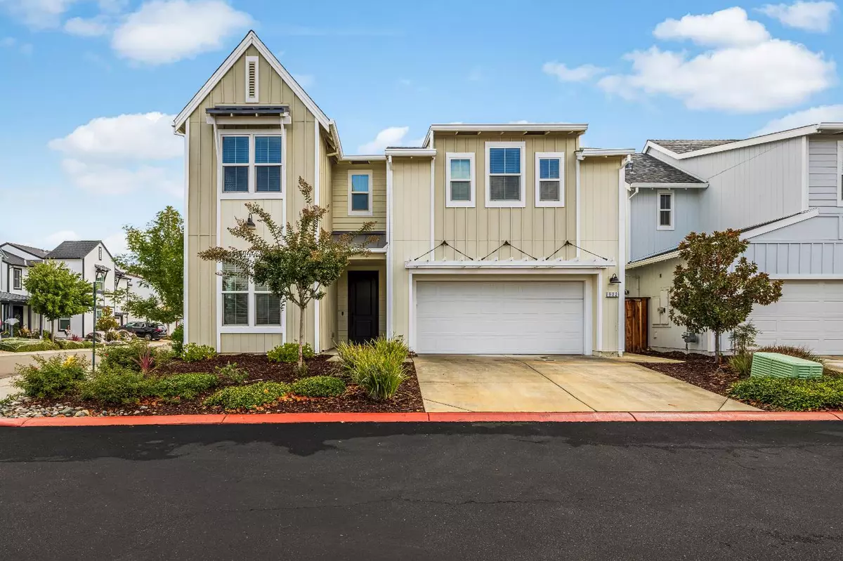 Folsom, CA 95630,932 Farmhouse WAY