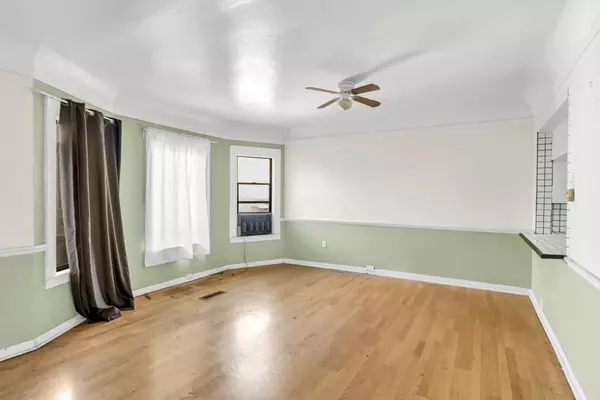 Sacramento, CA 95814,1231 D ST