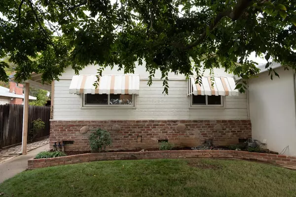 Rancho Cordova, CA 95670,3212 Portsmouth DR