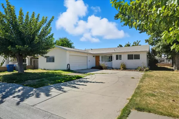 Clovis, CA 93612,2634 Dewitt AVE