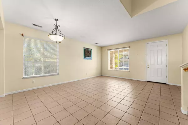 West Sacramento, CA 95691,2816 Almond ST