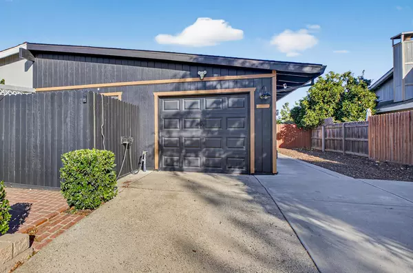 Sacramento, CA 95828,6659 Spoerriwood CT