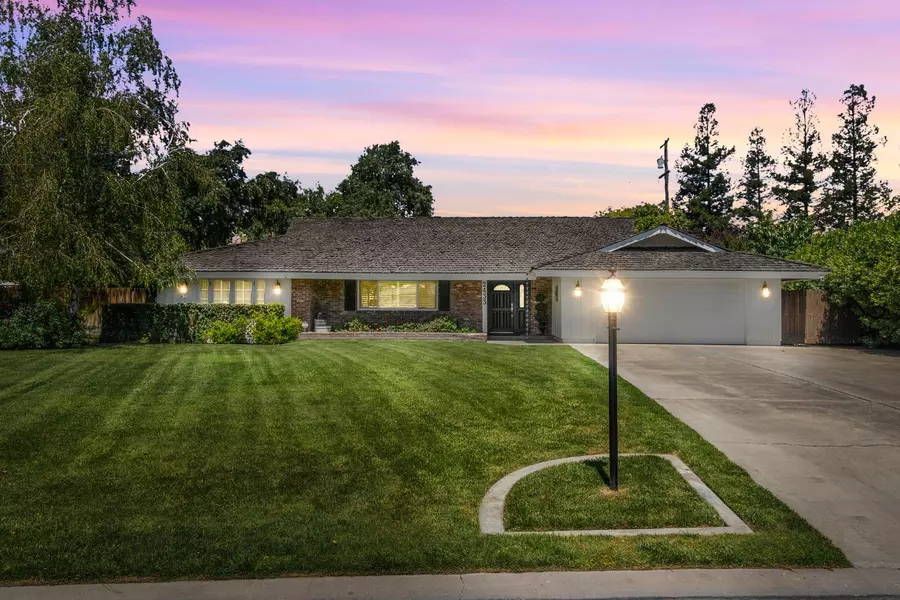 2433 Broadridge WAY, Stockton, CA 95209