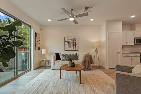 Sacramento, CA 95835,6141 Bridgecross DR