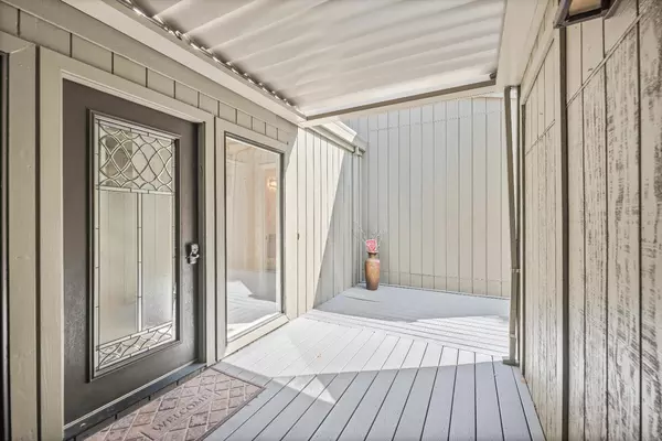 Carmichael, CA 95608,76 Riverknoll PL