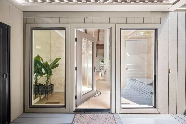 Carmichael, CA 95608,76 Riverknoll PL