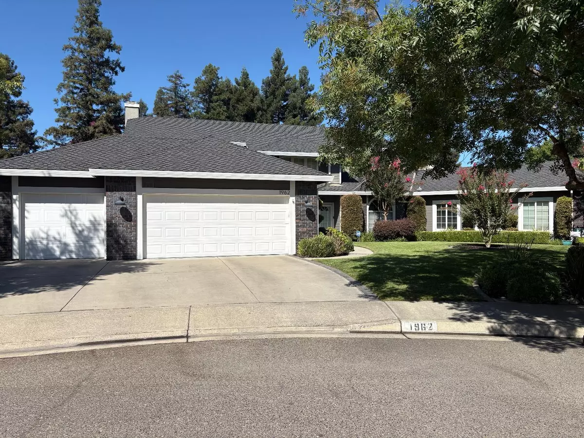 Turlock, CA 95382,1962 Redhawk CIR