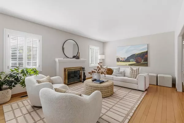 Sacramento, CA 95818,2832 Marty WAY