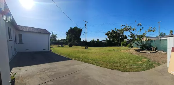 Lodi, CA 95240,613 W KETTLEMAN LN