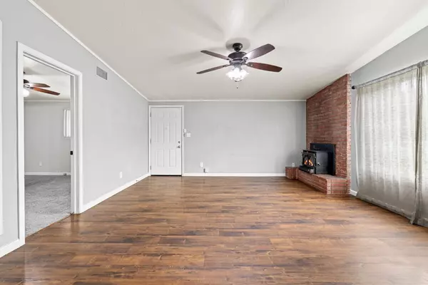 West Sacramento, CA 95605,750 Casselman DR