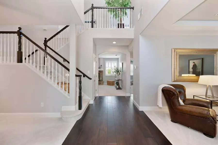 10230 Patti WAY, Elk Grove, CA 95757