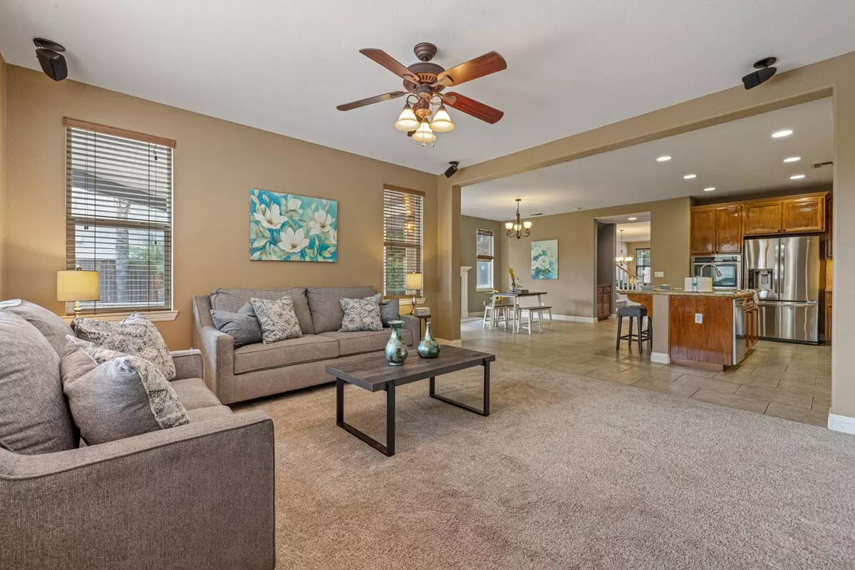 Manteca, CA 95337,1734 Bandoni LN