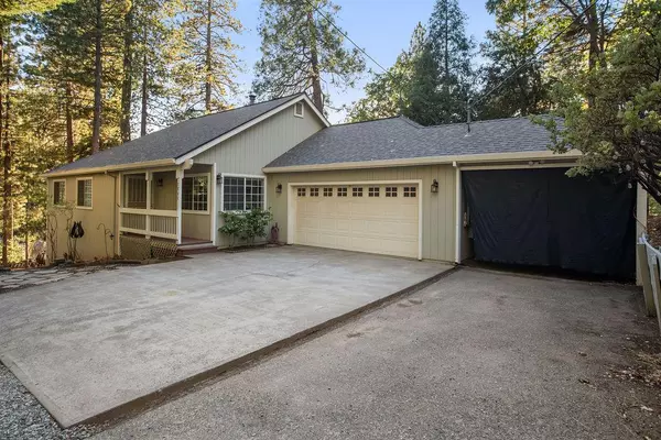 Pollock Pines, CA 95726,5826 Fallen Oak TRL