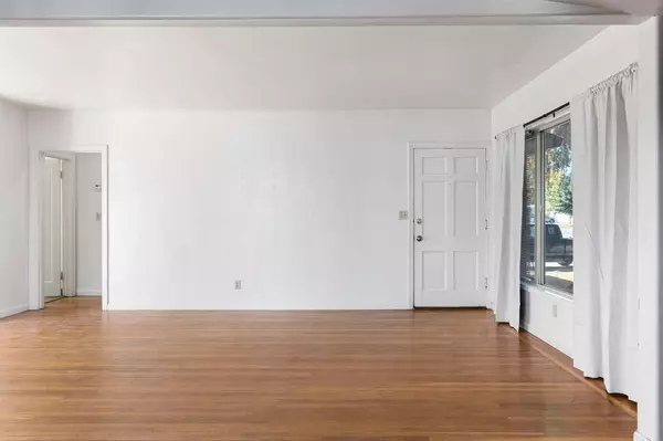 West Sacramento, CA 95691,1043 Park BLVD