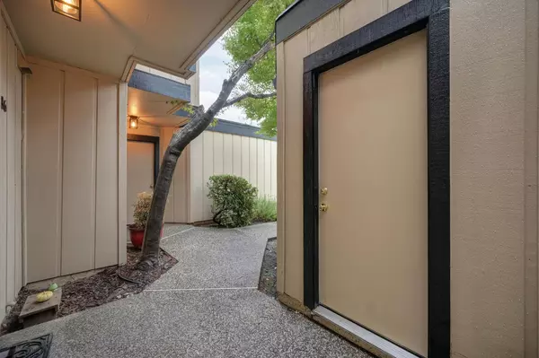 Orangevale, CA 95662,9206 Madison Green LN #36