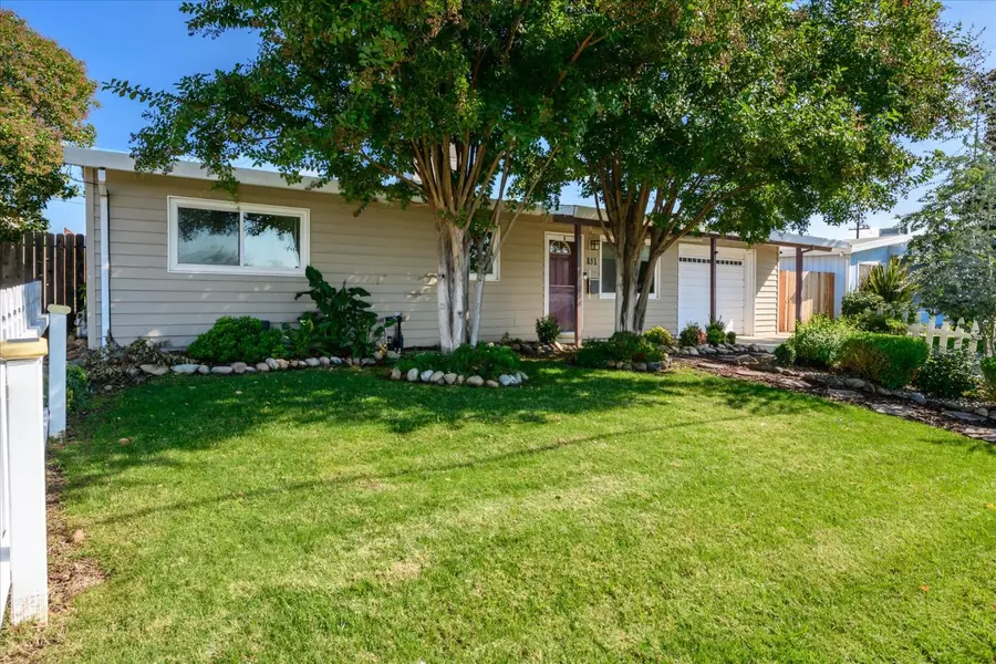 831 School ST, Folsom, CA 95630