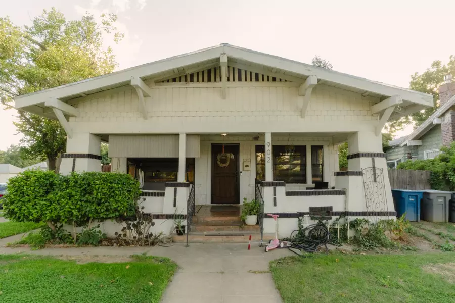 902 W 20th ST, Merced, CA 95340
