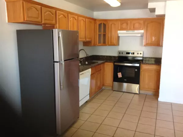 510 E Bianchi RD #2, Stockton, CA 95207