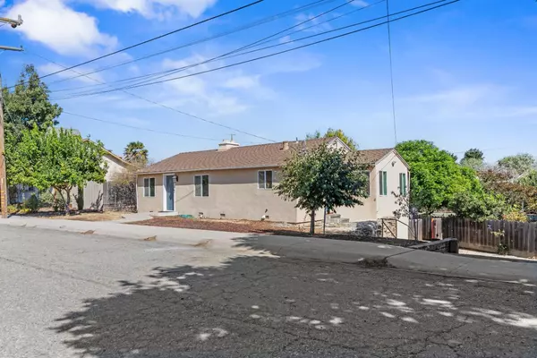 Gonzales, CA 93926,330 Day ST