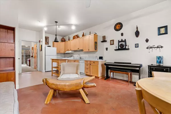 Grass Valley, CA 95949,800 Freeman LN #105