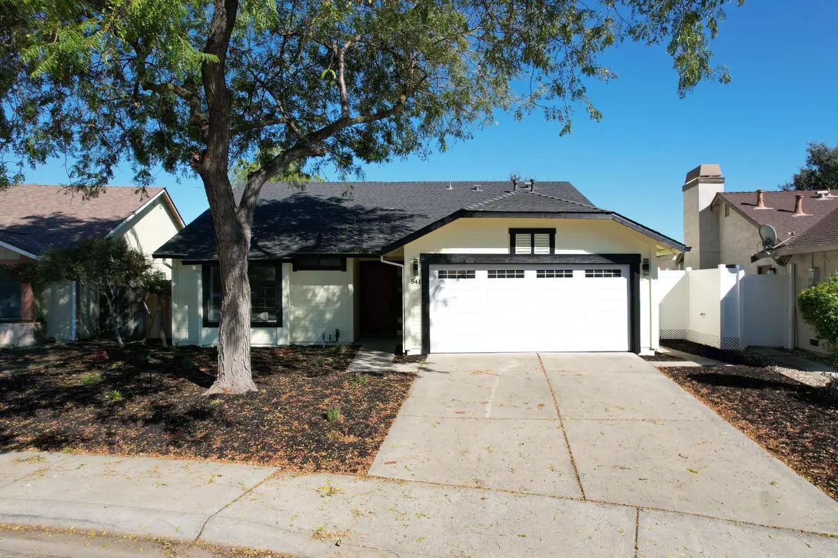 Woodland, CA 95776,541 Edwards CIR