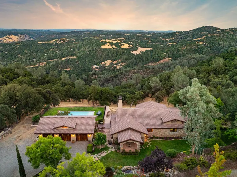 5050 Glory View DR, Placerville, CA 95667