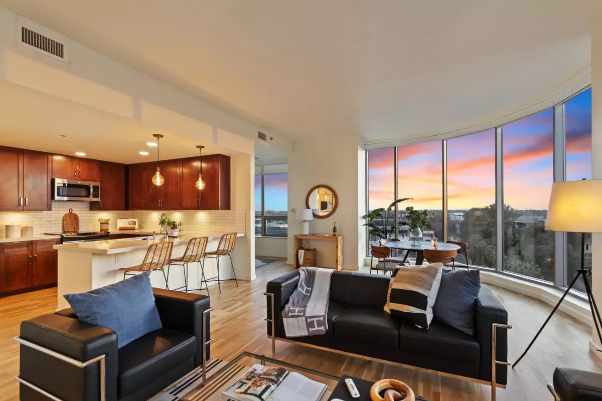 Sacramento, CA 95814,1127 15th St #1306