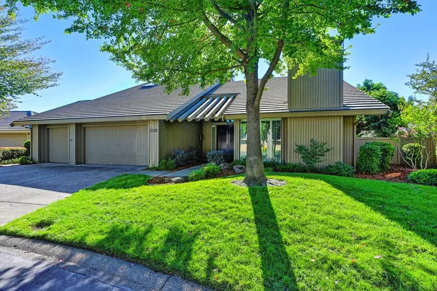 11453 Huntington Village LN, Gold River, CA 95670