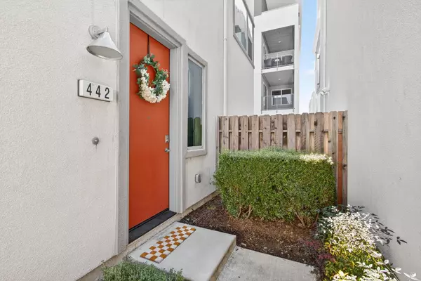 Sacramento, CA 95818,442 Crate AVE