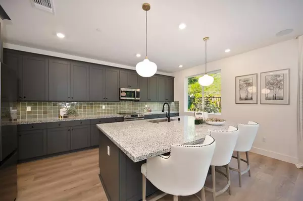 1015 Utah DR, Placerville, CA 95667