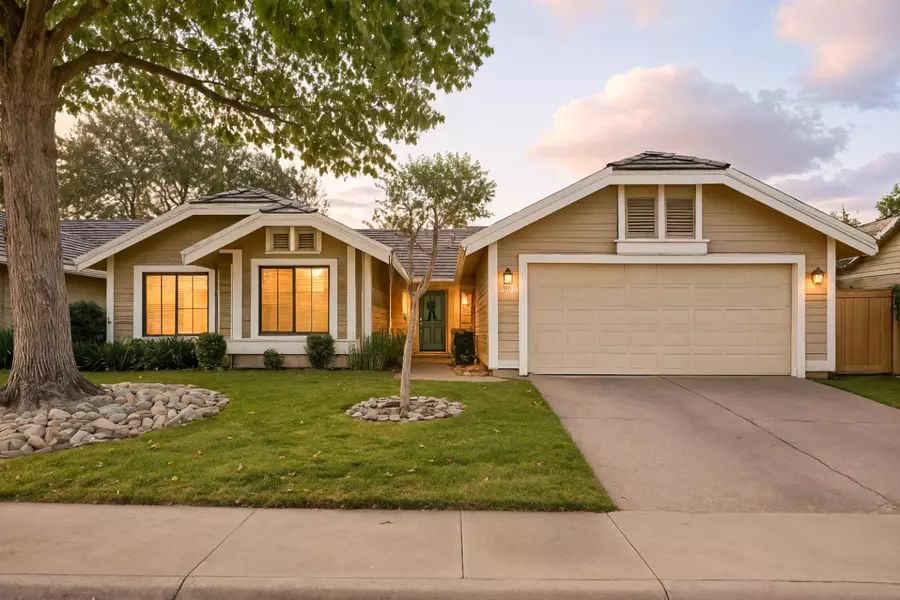 2206 Fort Point Drive, Gold River, CA 95670