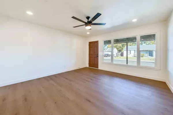 Sacramento, CA 95824,4504 37th AVE