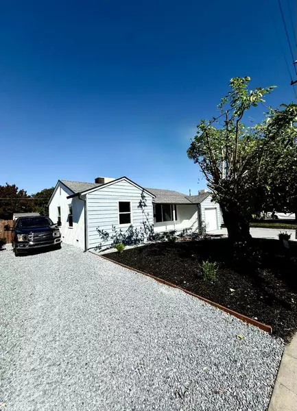 1621 Fruitridge RD, Sacramento, CA 95822