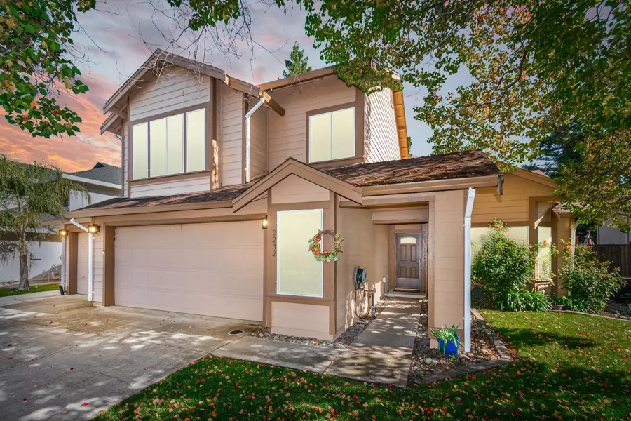 2232 Longview DR, Roseville, CA 95747