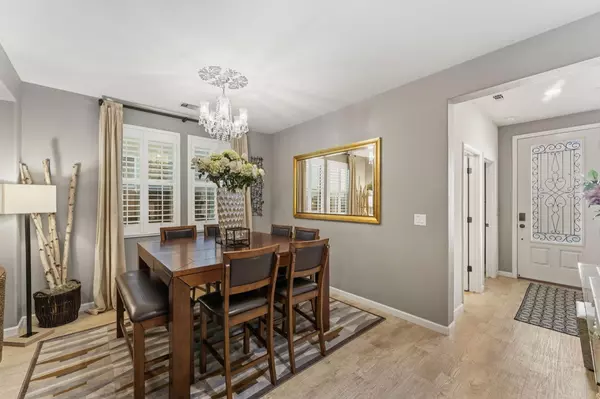 Sacramento, CA 95835,5212 Glimmer WAY