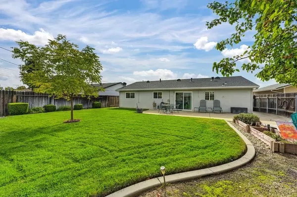 Rio Linda, CA 95673,1025 E ST
