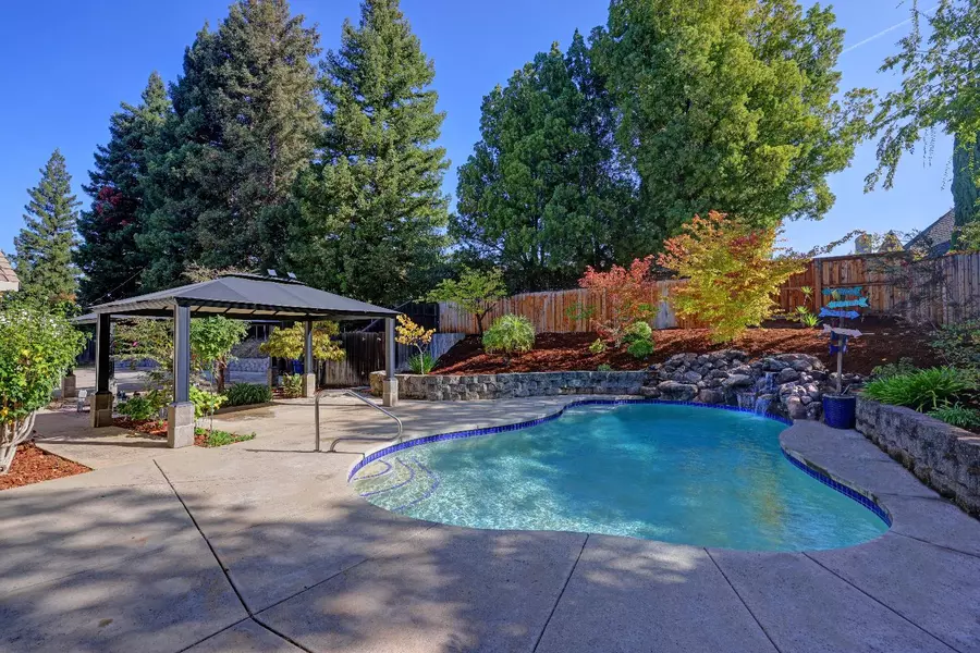 8752 Winding WAY, Fair Oaks, CA 95628