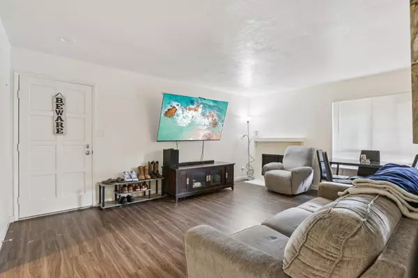 Modesto, CA 95356,3700 Tully RD #57