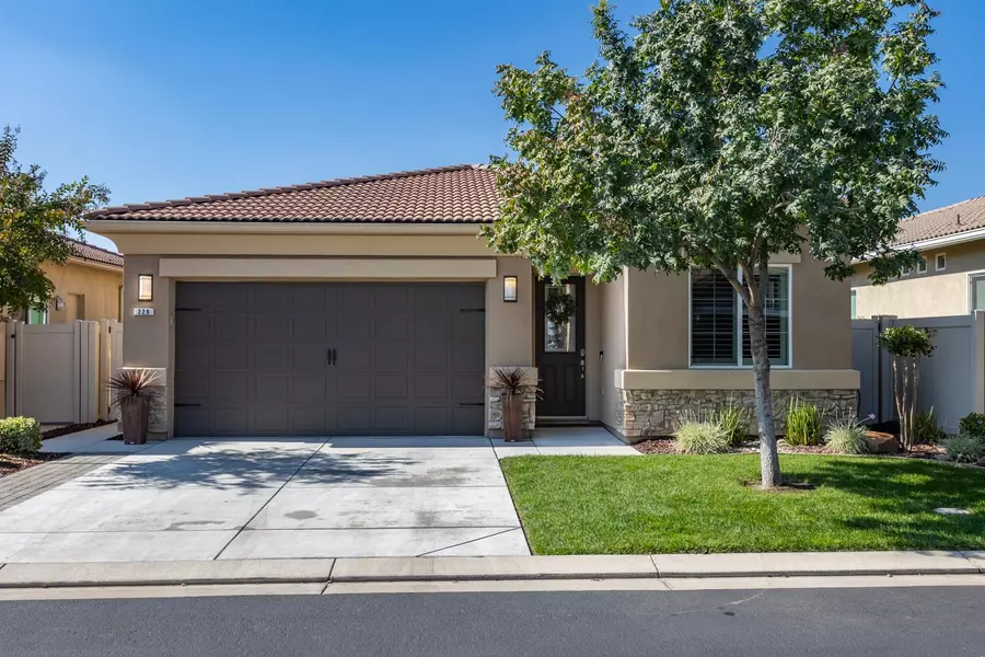 326 Via Ziroli, Oakdale, CA 95361